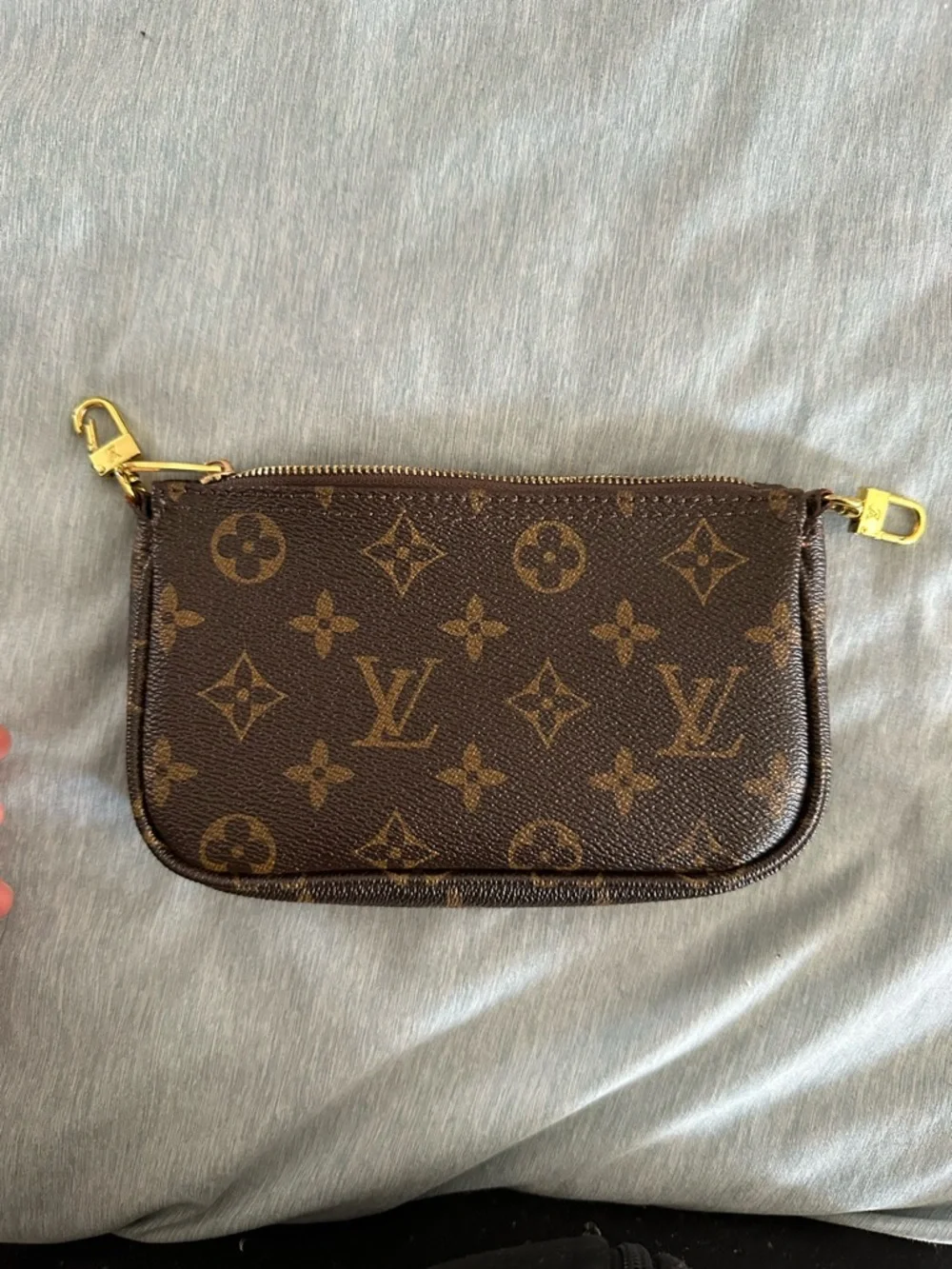 Louis Vuitton Monogram Canvas Multi-Pochette Mini Pouch - Picture 2 of 2